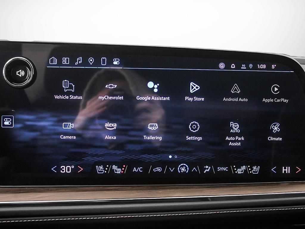 2025 Chevrolet Suburban in Saint-Leonard, Quebec