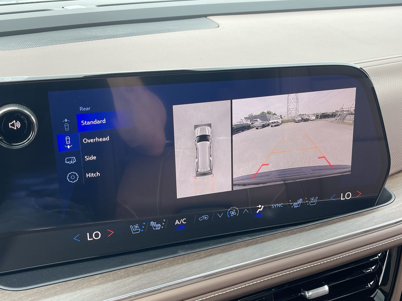 2025 Chevrolet Suburban in Saint-Leonard, Quebec