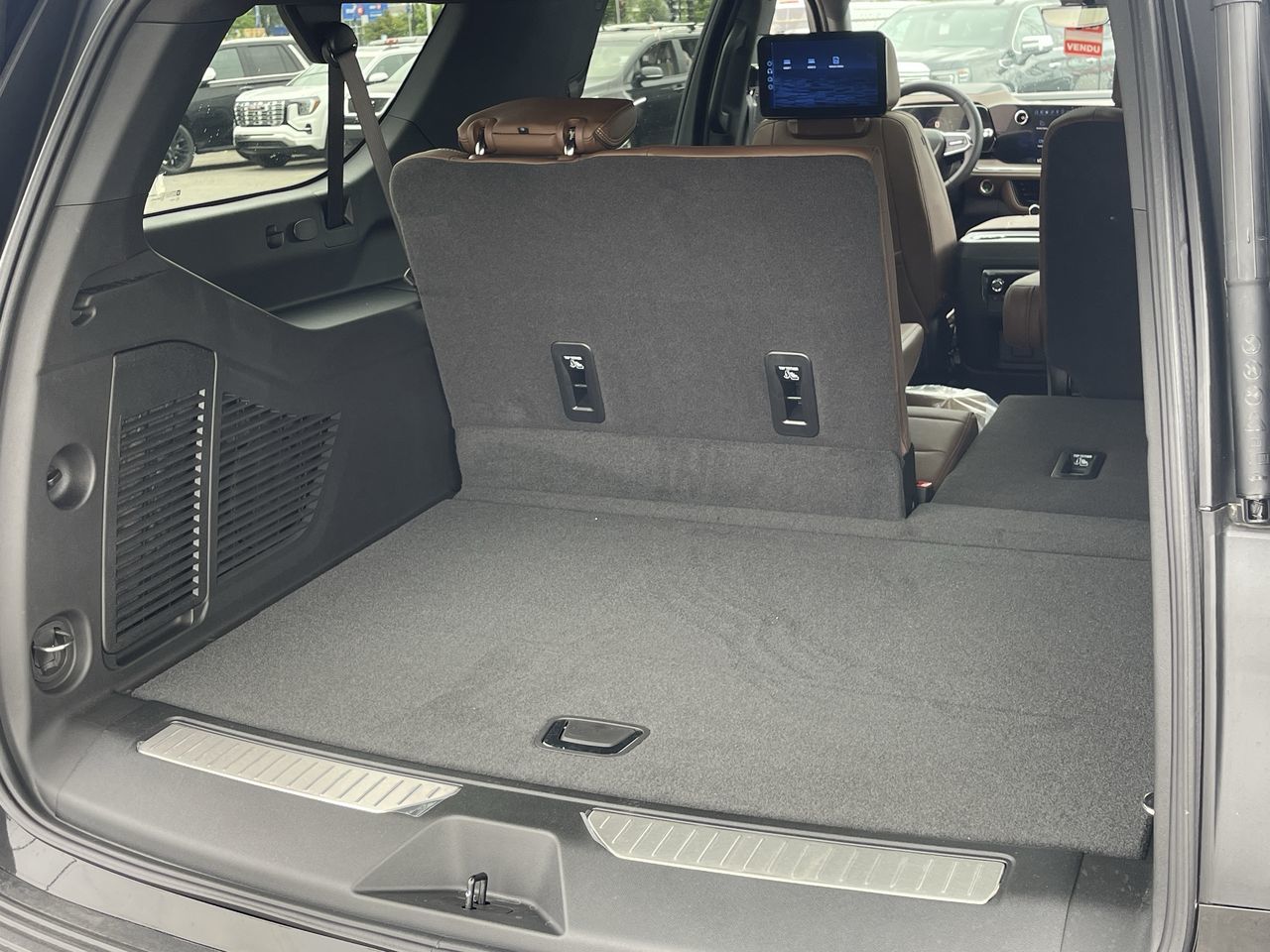 2025 Chevrolet Suburban in Saint-Leonard, Quebec