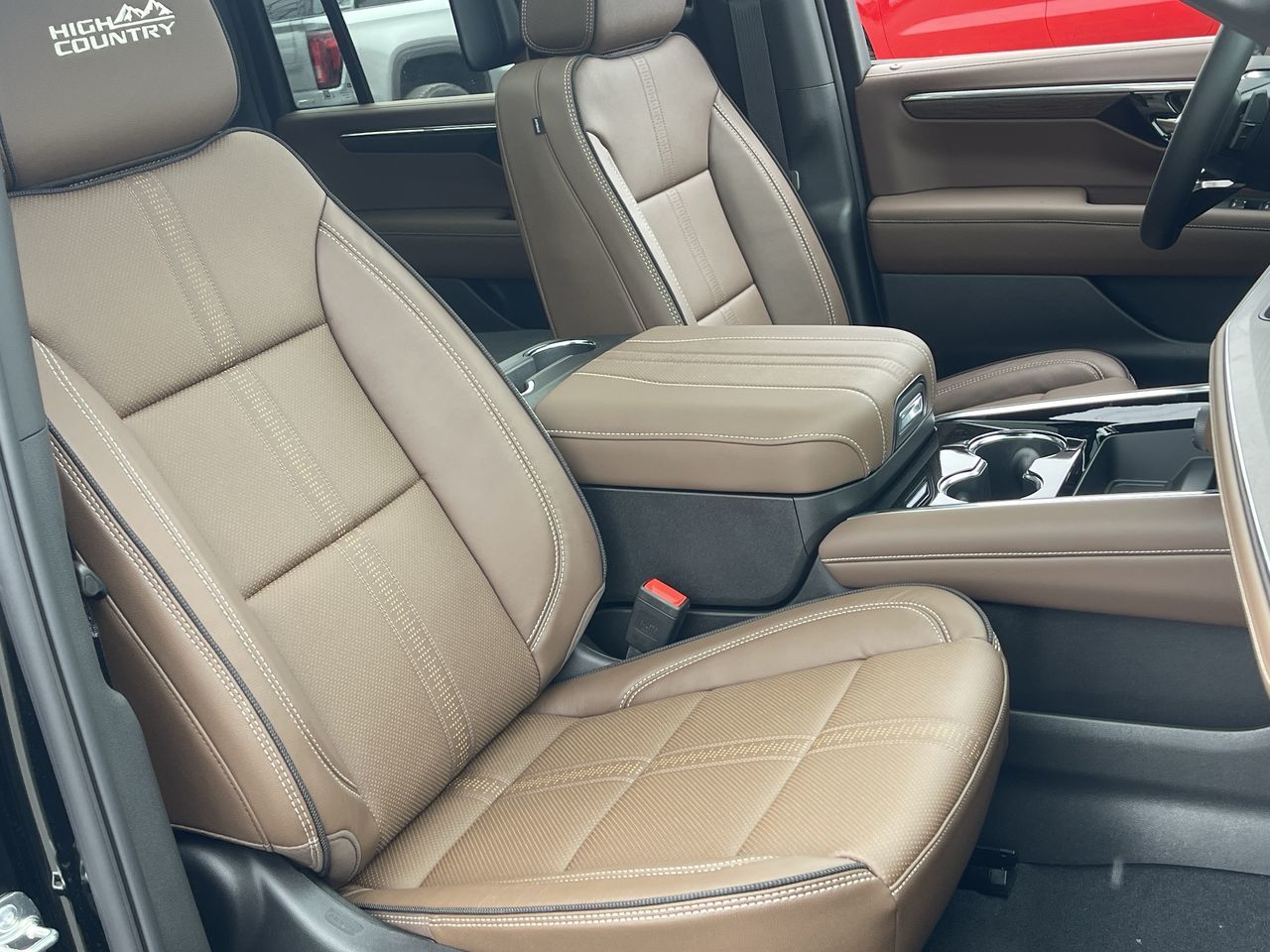 2025 Chevrolet Suburban in Saint-Leonard, Quebec
