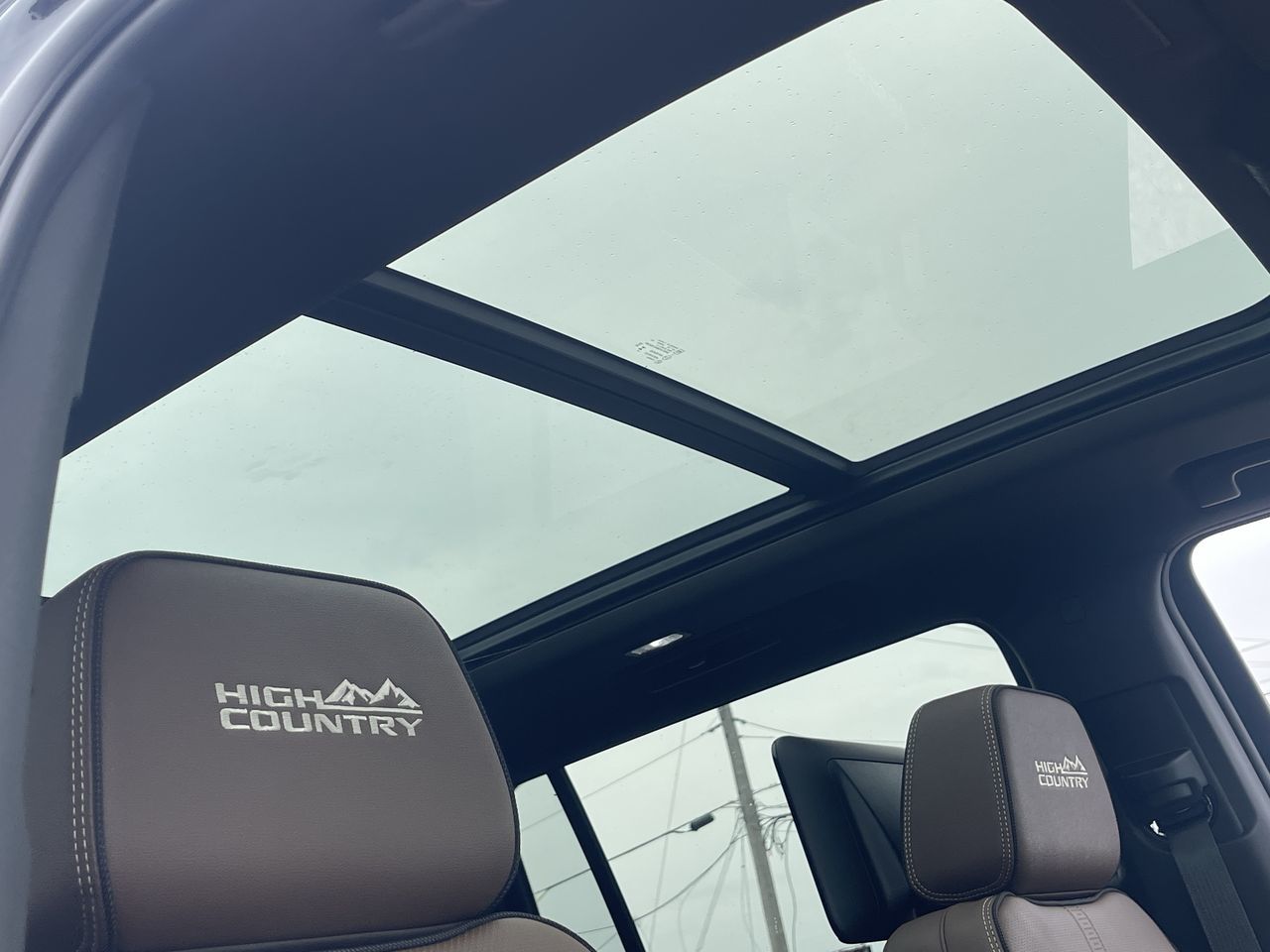 2025 Chevrolet Suburban in Saint-Leonard, Quebec