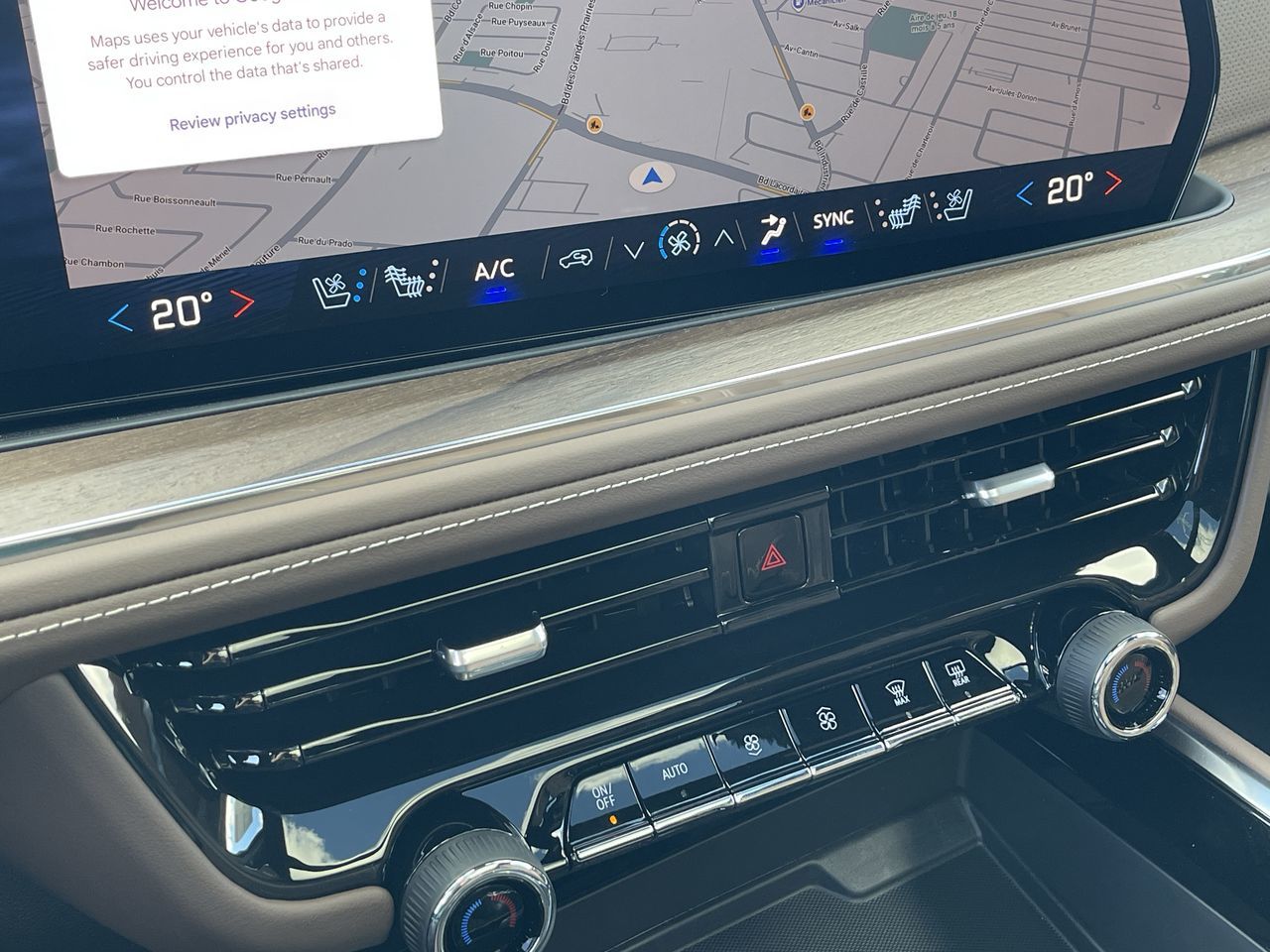 Chevrolet Suburban  2026