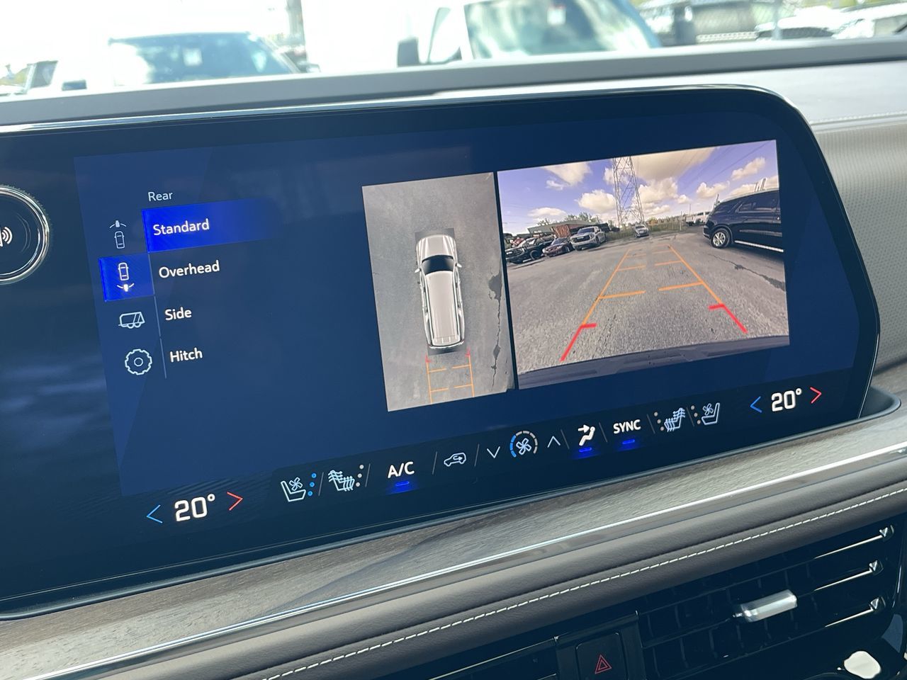 Chevrolet Suburban  2026