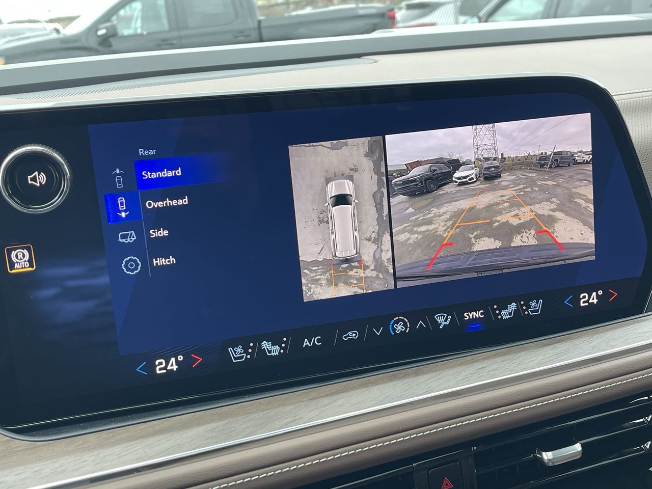 Chevrolet Suburban  2026 à Saint-Léonard, Québec