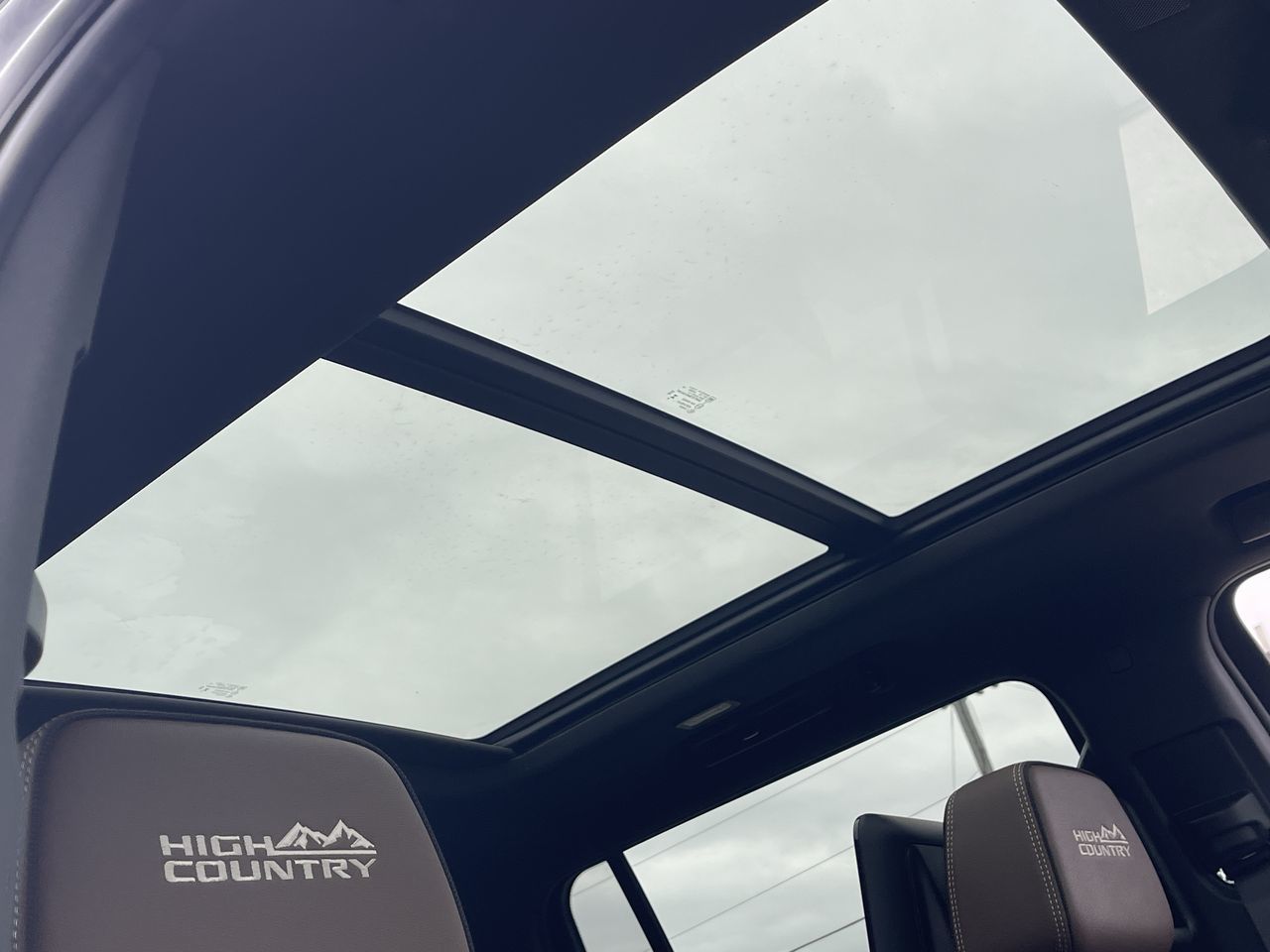 Chevrolet Suburban  2026 à Saint-Léonard, Québec