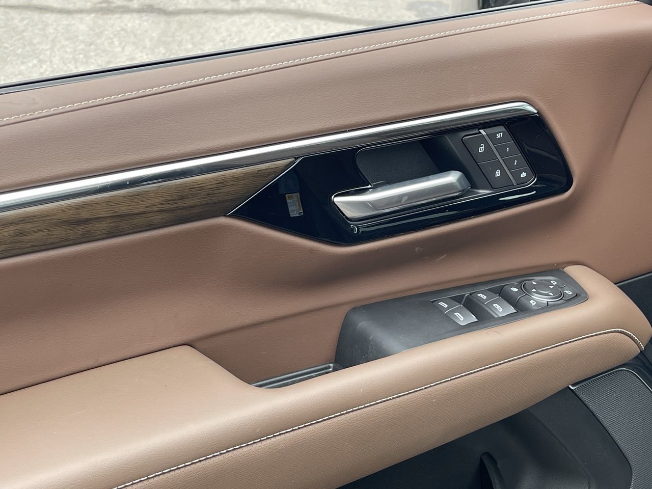 Chevrolet Suburban  2026 à Saint-Léonard, Québec