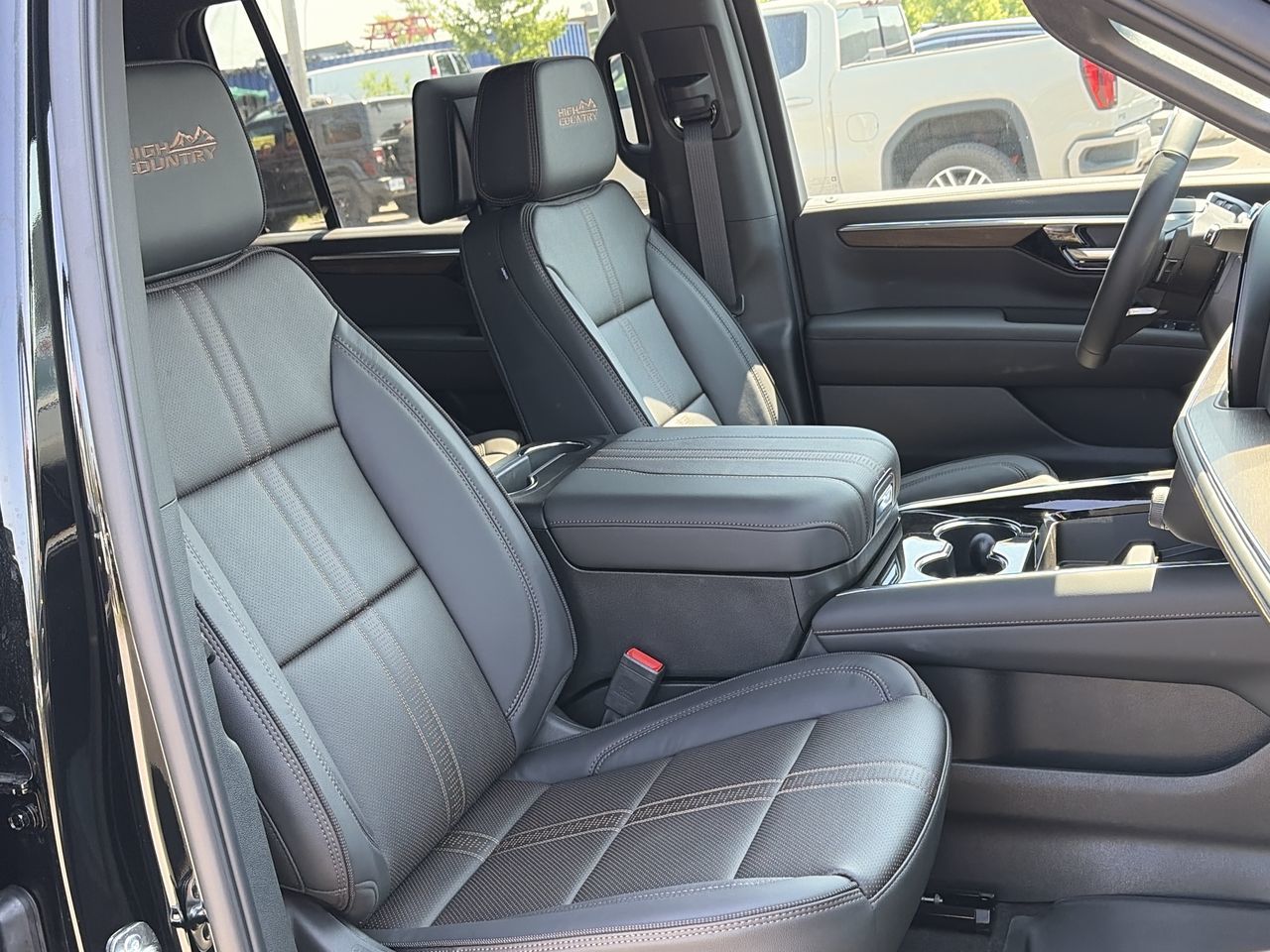 Chevrolet Suburban  2026