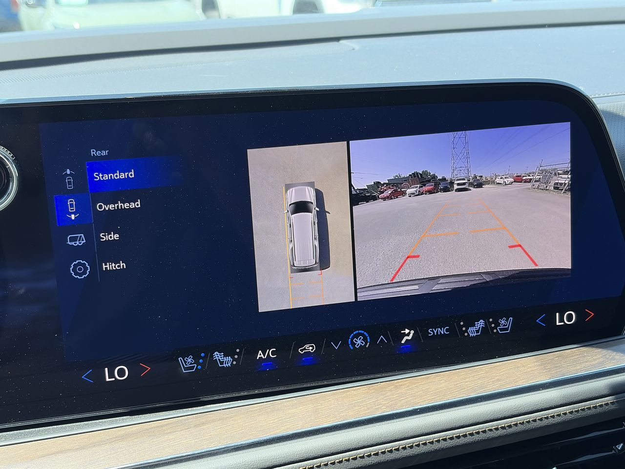 Chevrolet Suburban  2026