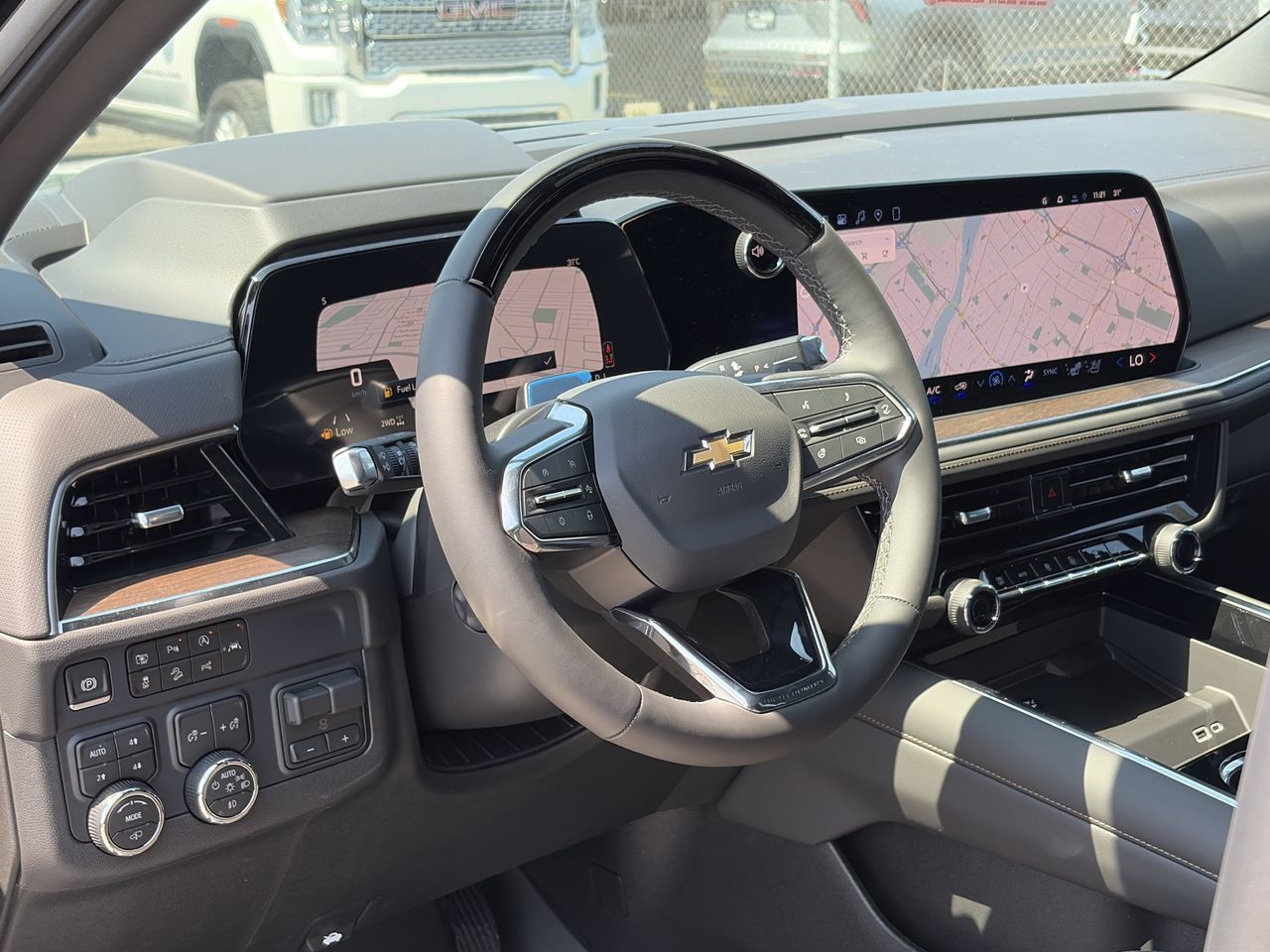 Chevrolet Suburban  2026