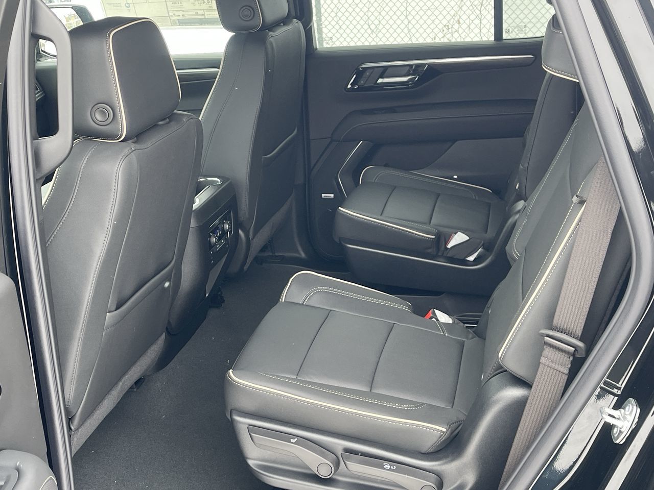 2025 Chevrolet Tahoe in Saint-Leonard, Quebec