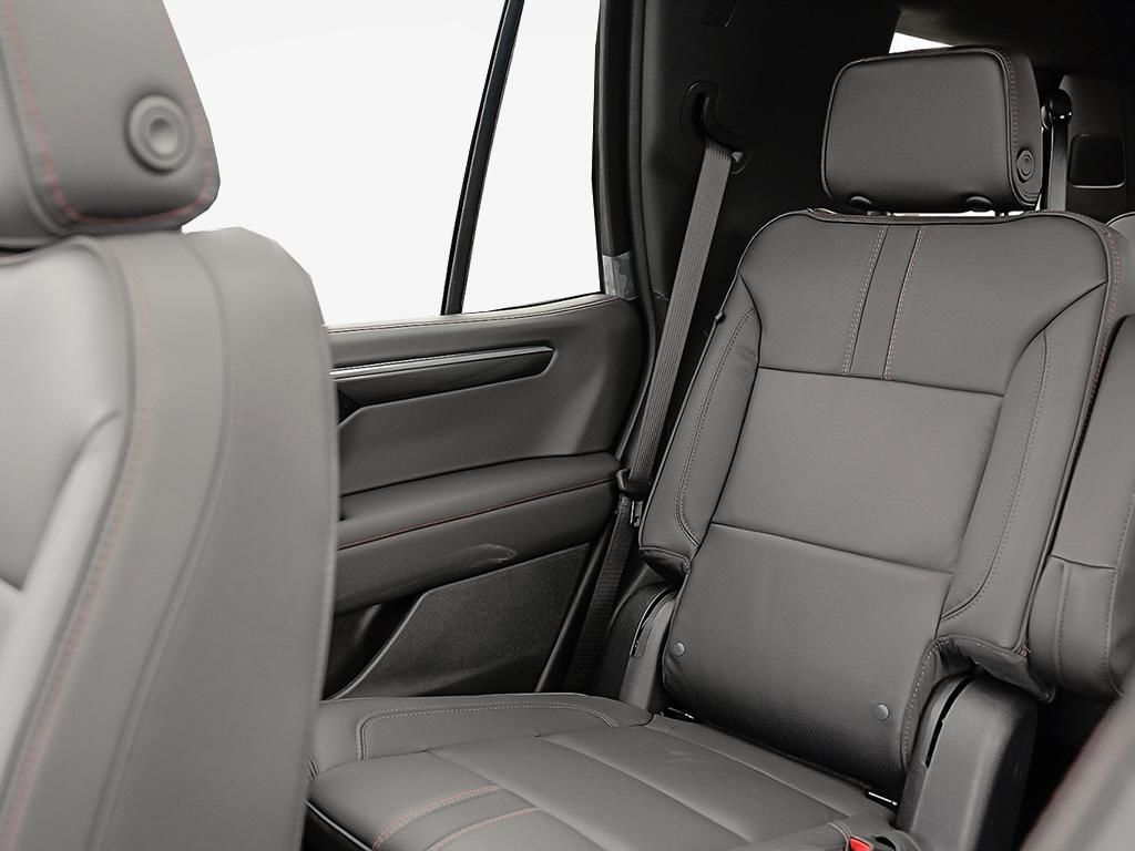 2025 Chevrolet Tahoe in Saint-Leonard, Quebec