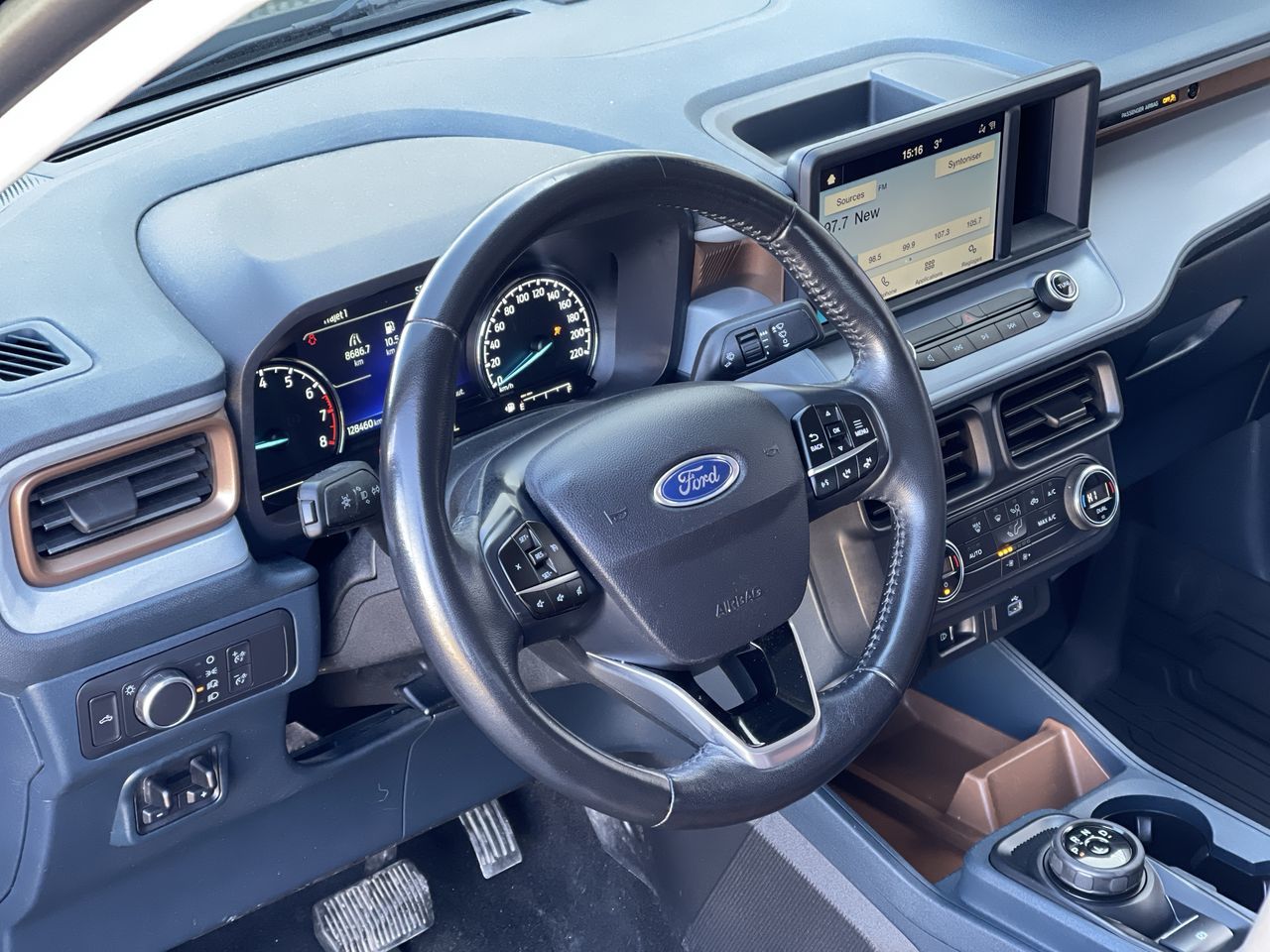 2022 Ford Maverick in Saint-Leonard, Quebec