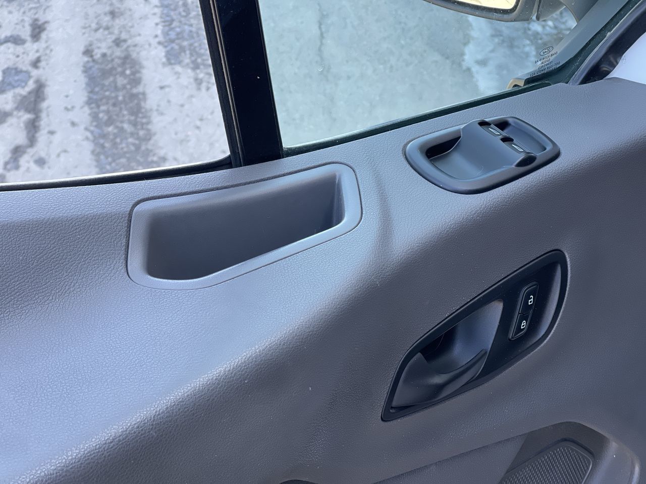 2021 Ford Transit Cargo Van in Saint-Leonard, Quebec