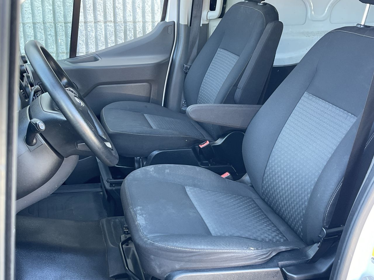 2021 Ford Transit Cargo Van in Saint-Leonard, Quebec