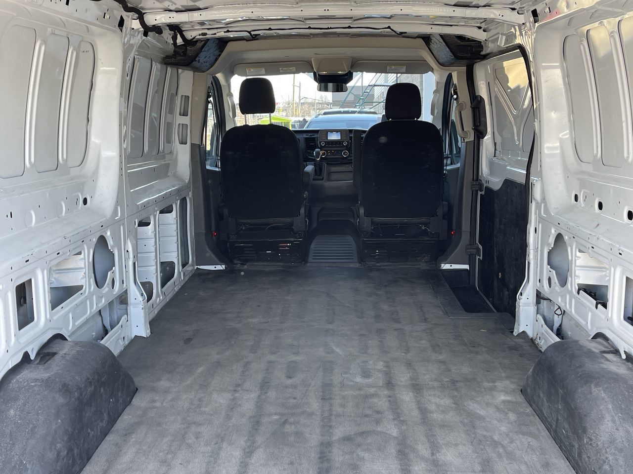 2021 Ford Transit Cargo Van in Saint-Leonard, Quebec