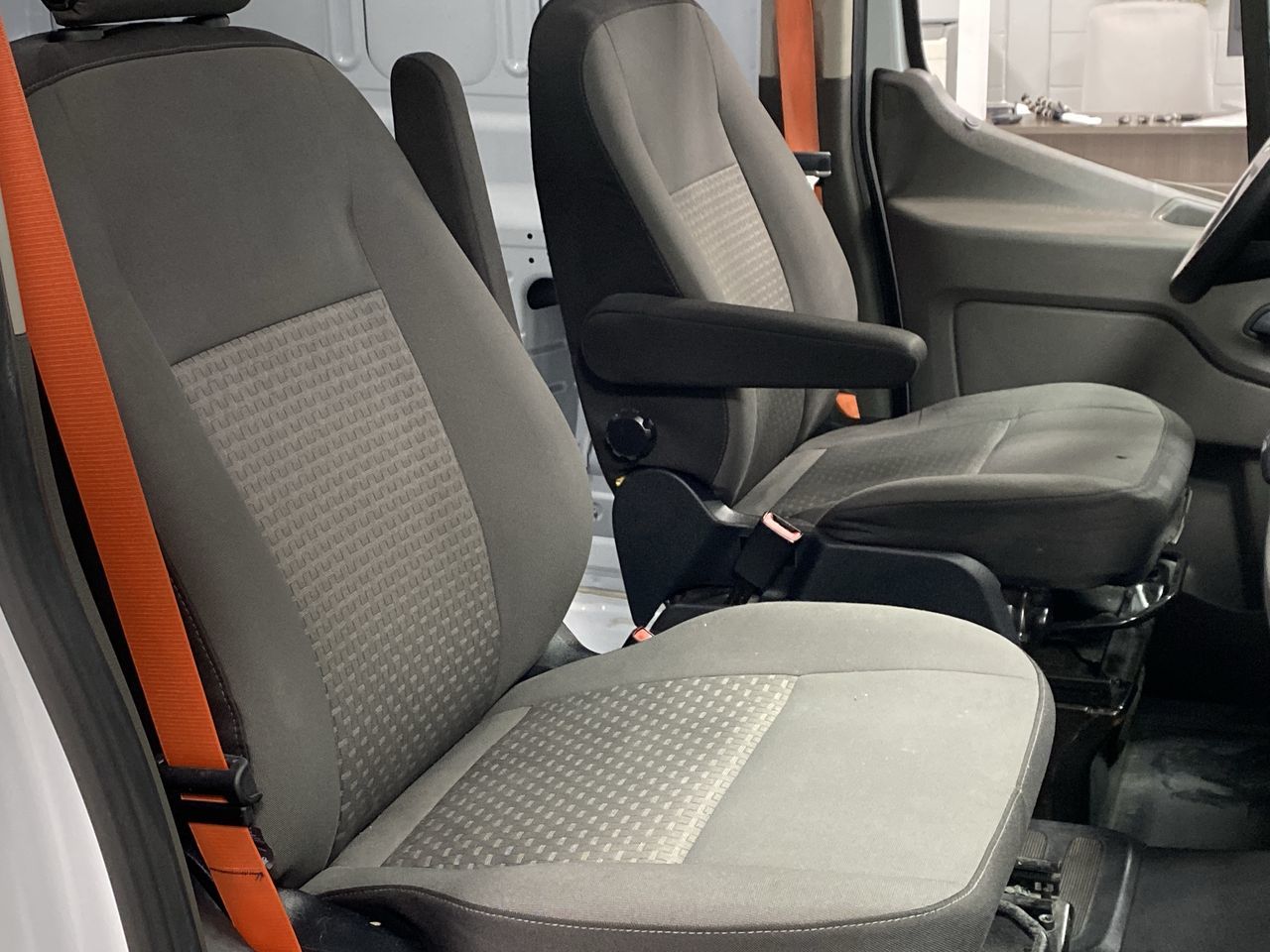 Ford Transit Cargo Van  2021 à Saint-Léonard, Québec