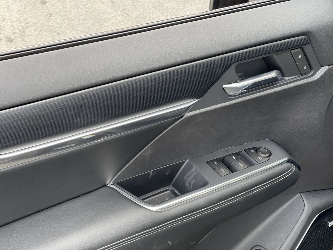 2025 GMC Acadia in Saint-Leonard, Quebec