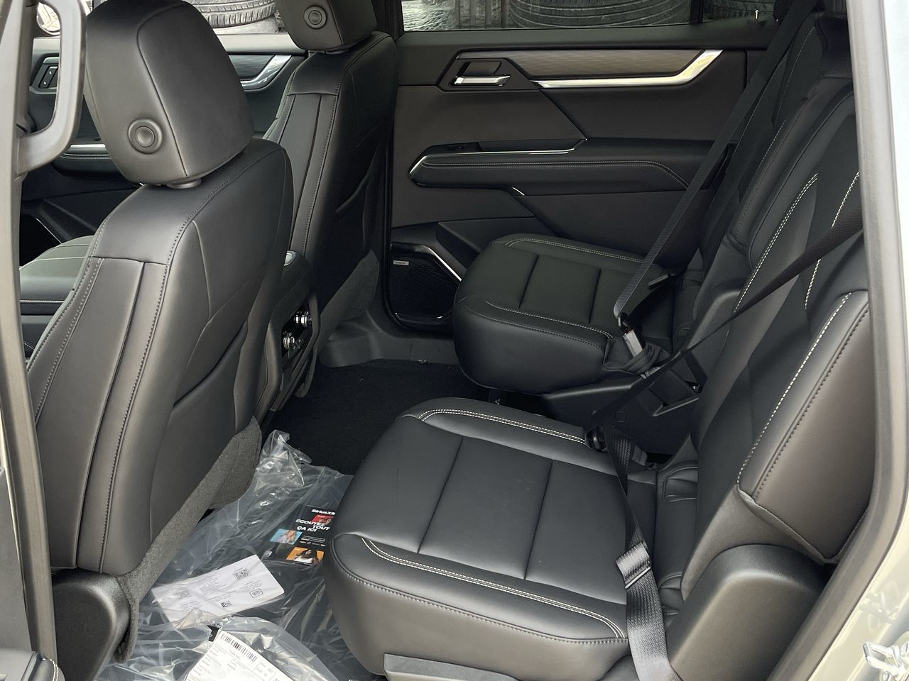 2025 GMC Acadia in Saint-Leonard, Quebec