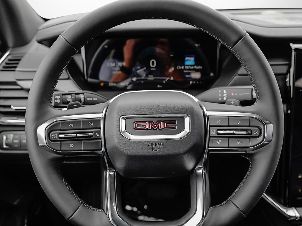 2025 GMC Acadia in Saint-Leonard, Quebec