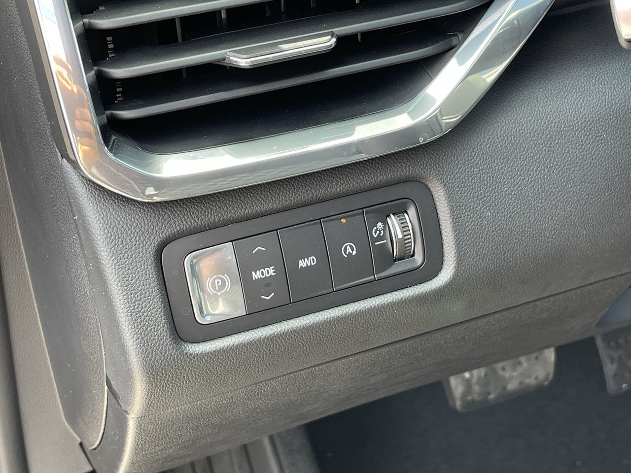 GMC Acadia  2025 à Saint-Léonard, Québec