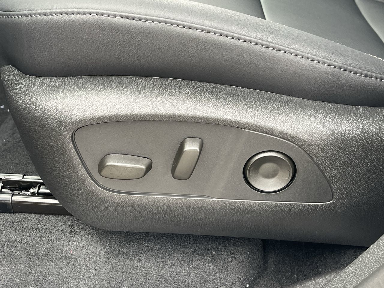 2026 GMC Acadia in Saint-Leonard, Quebec