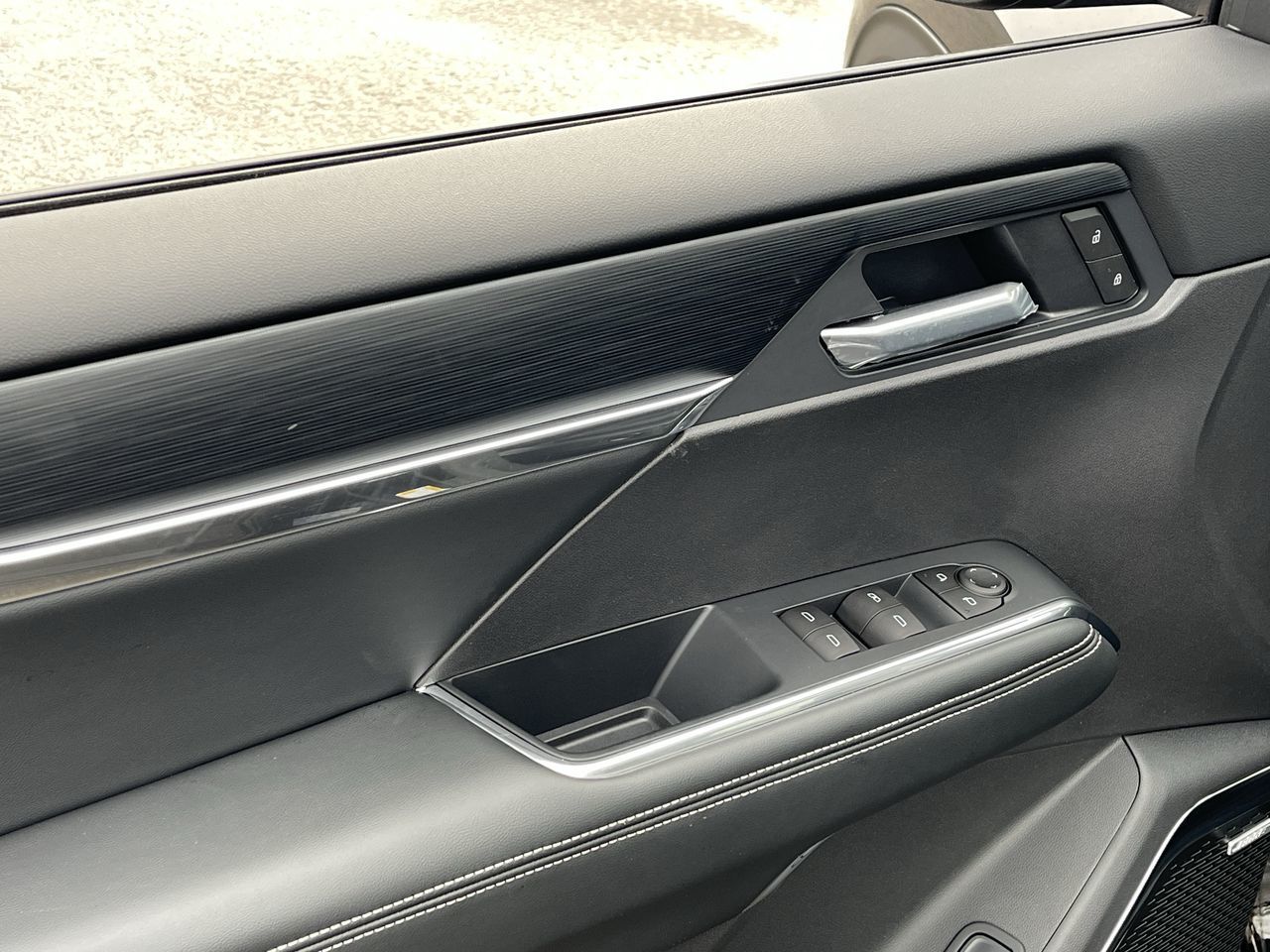 2026 GMC Acadia in Saint-Leonard, Quebec