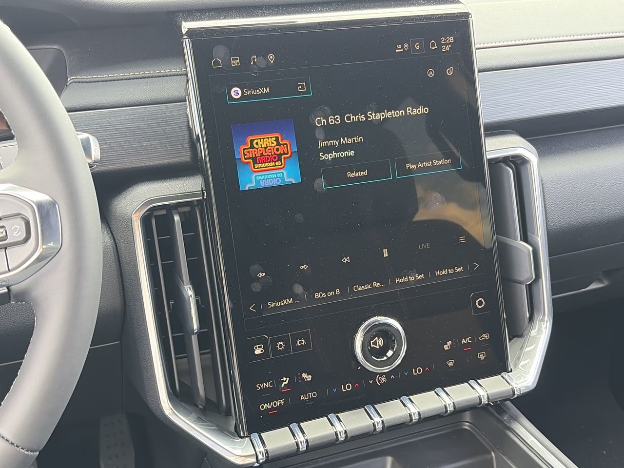 2026 GMC Acadia in Saint-Leonard, Quebec