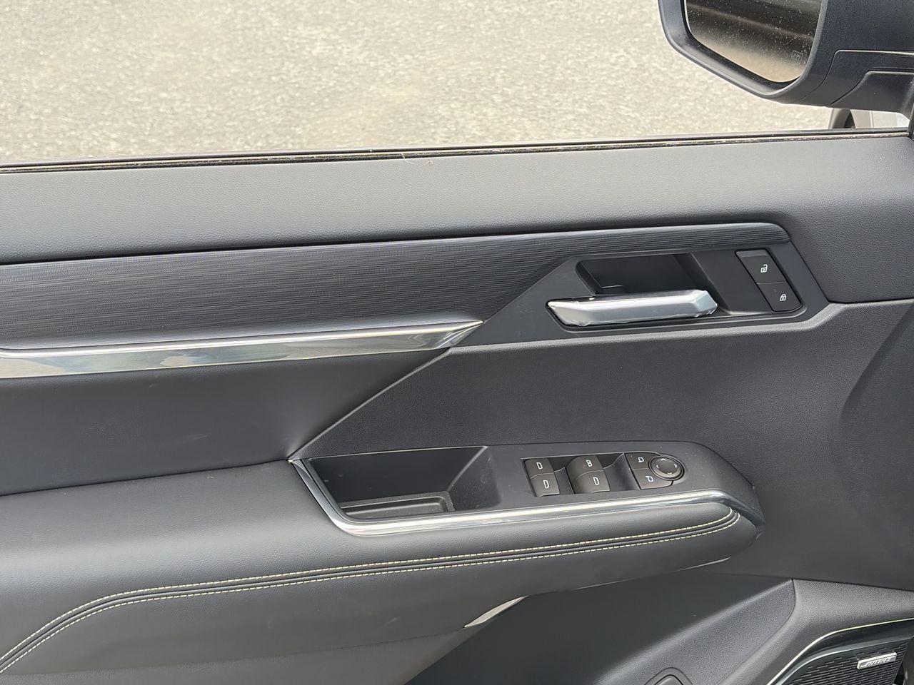 2026 GMC Acadia in Saint-Leonard, Quebec