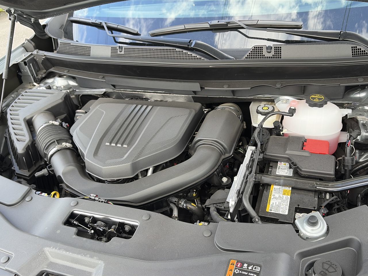 2026 GMC Acadia in Saint-Leonard, Quebec