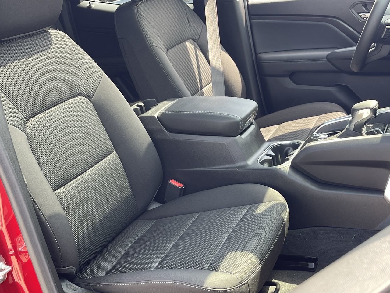 2025 GMC Canyon in Saint-Leonard, Quebec