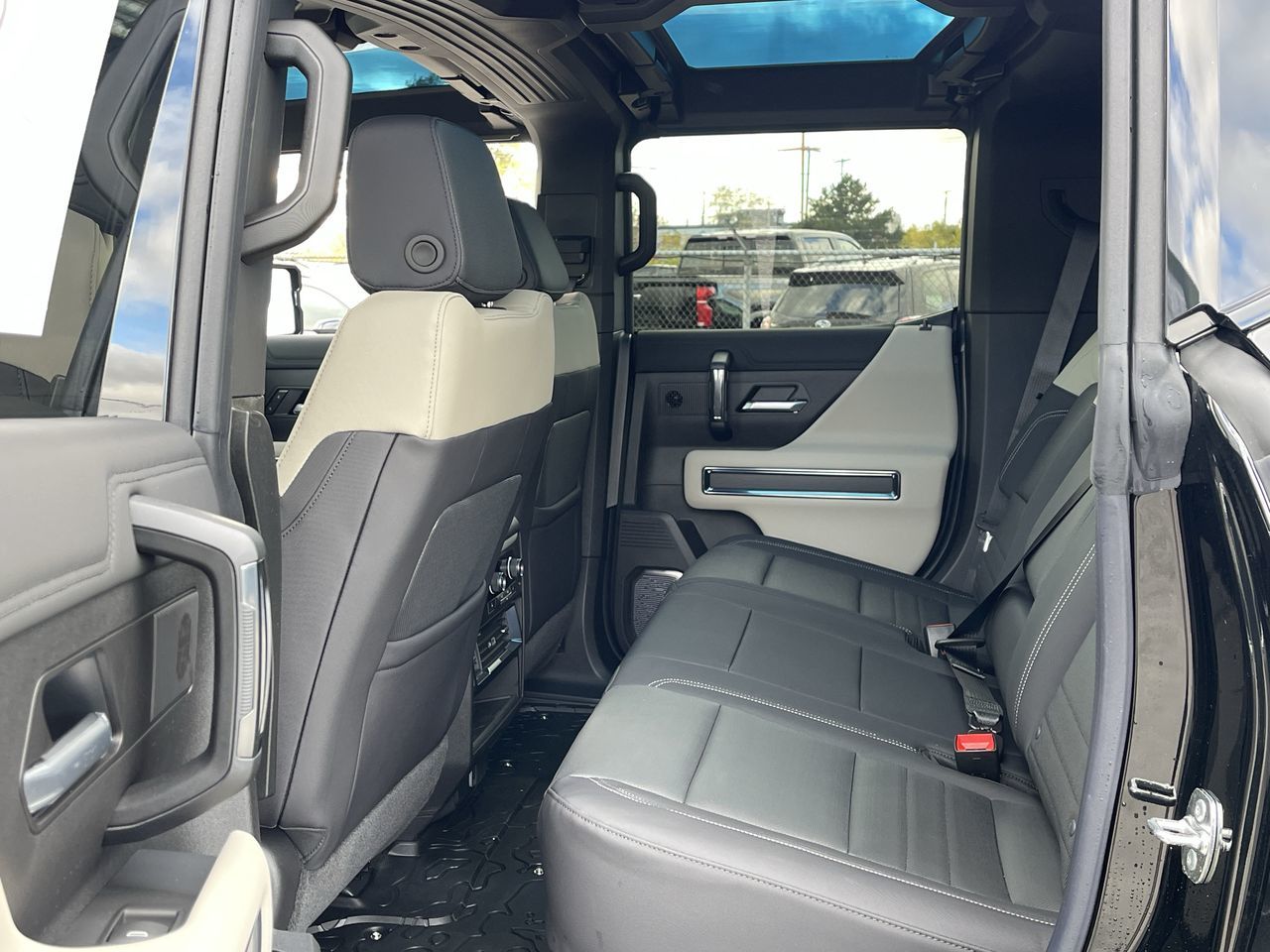 GMC Hummer EV SUV  2026 à Saint-Léonard, Québec