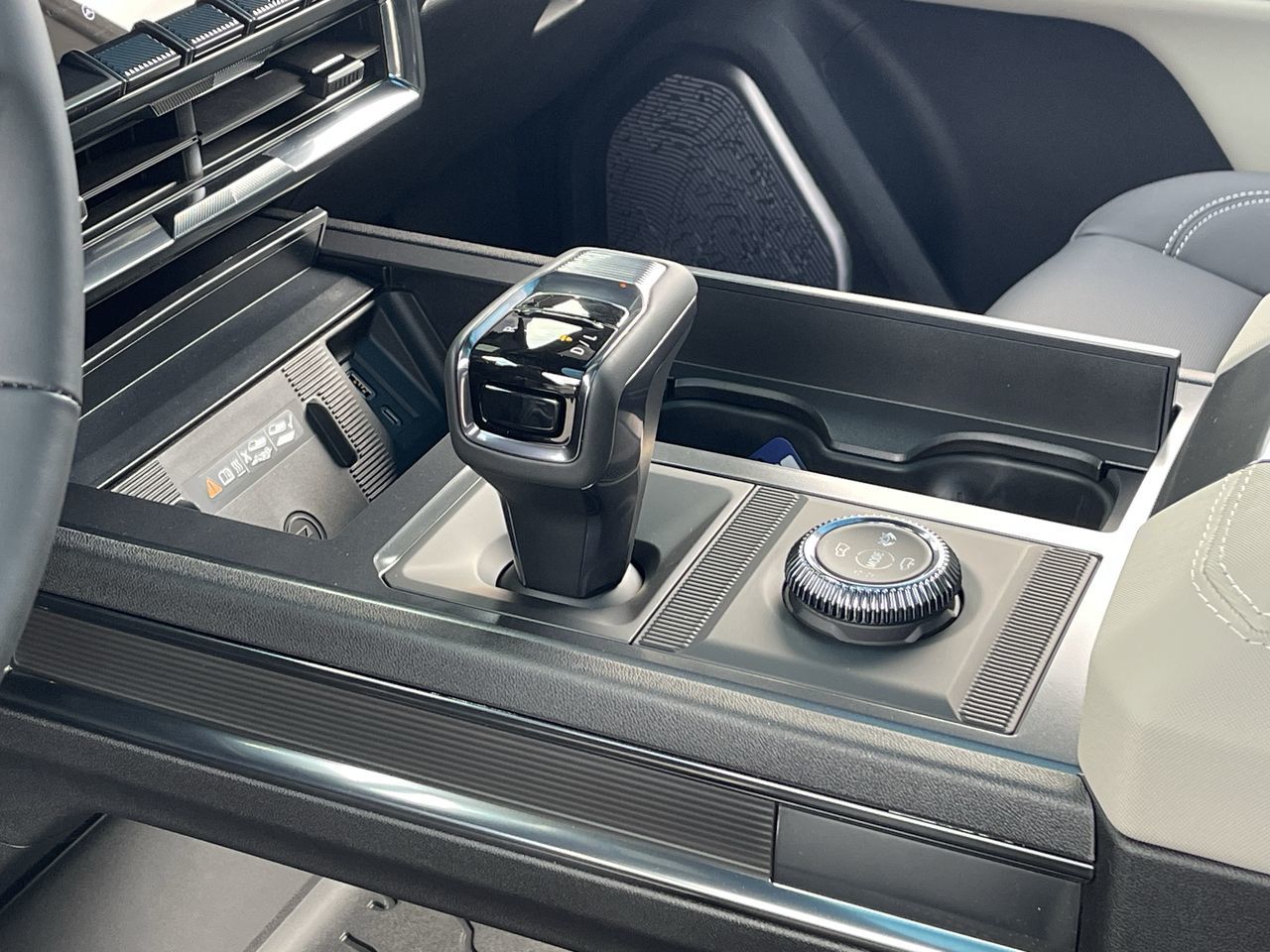 GMC Hummer EV SUV  2026 à Saint-Léonard, Québec