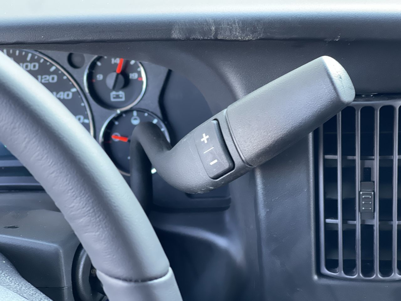 2023 GMC SAVANA CARGO 2500