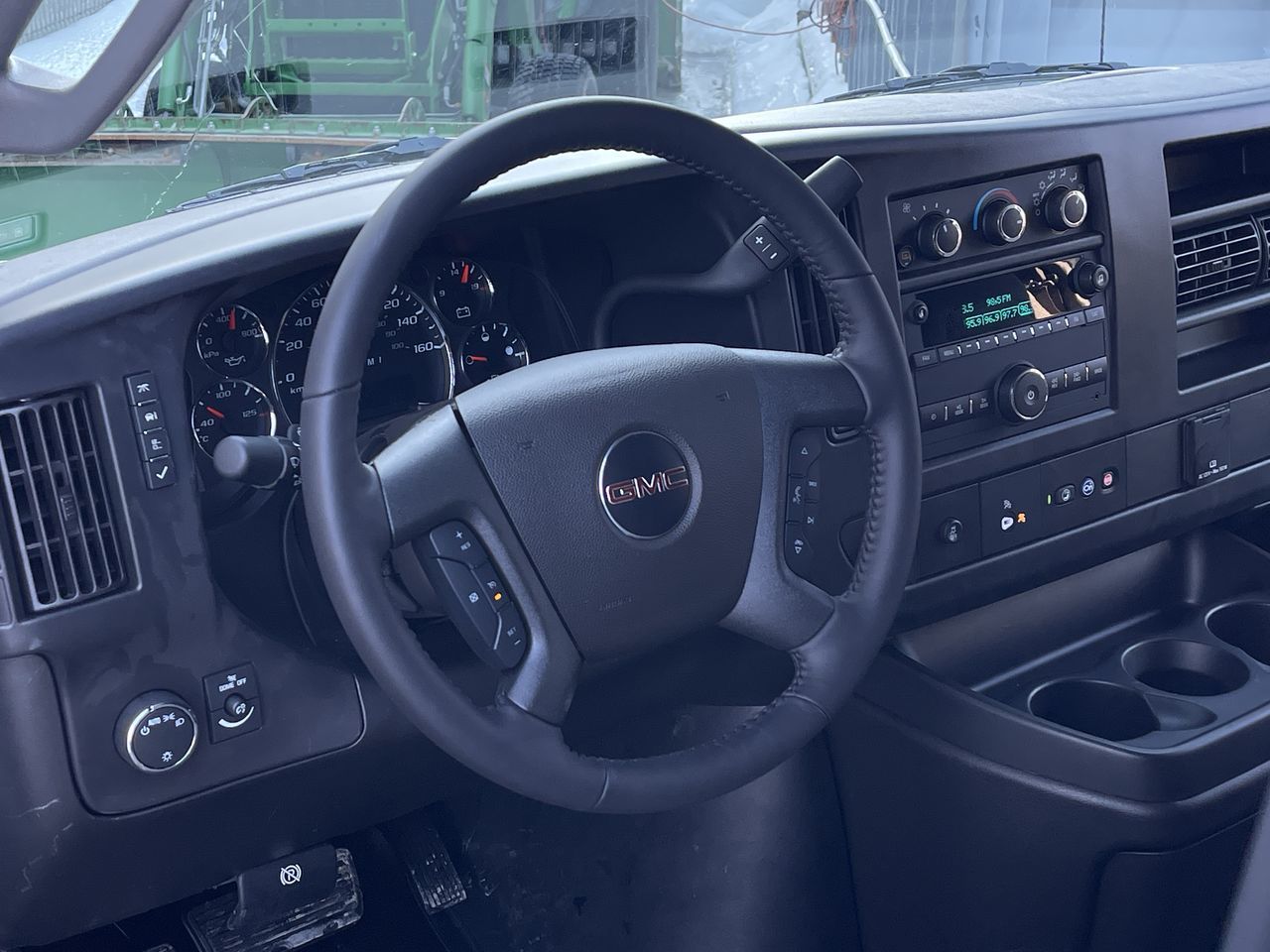 2023 GMC SAVANA CARGO 2500