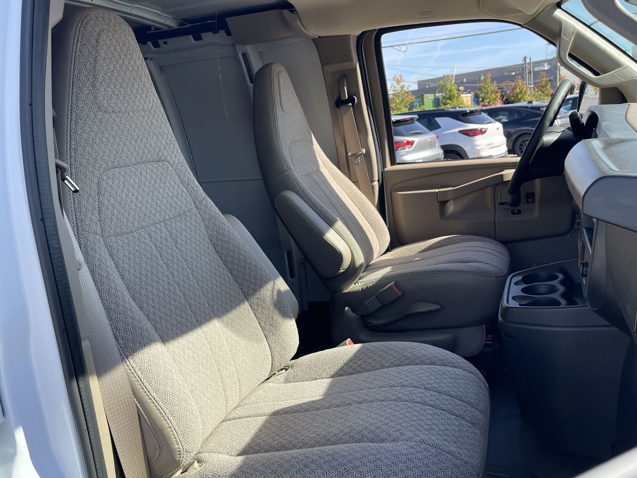 2025 GMC Savana Cargo 2500