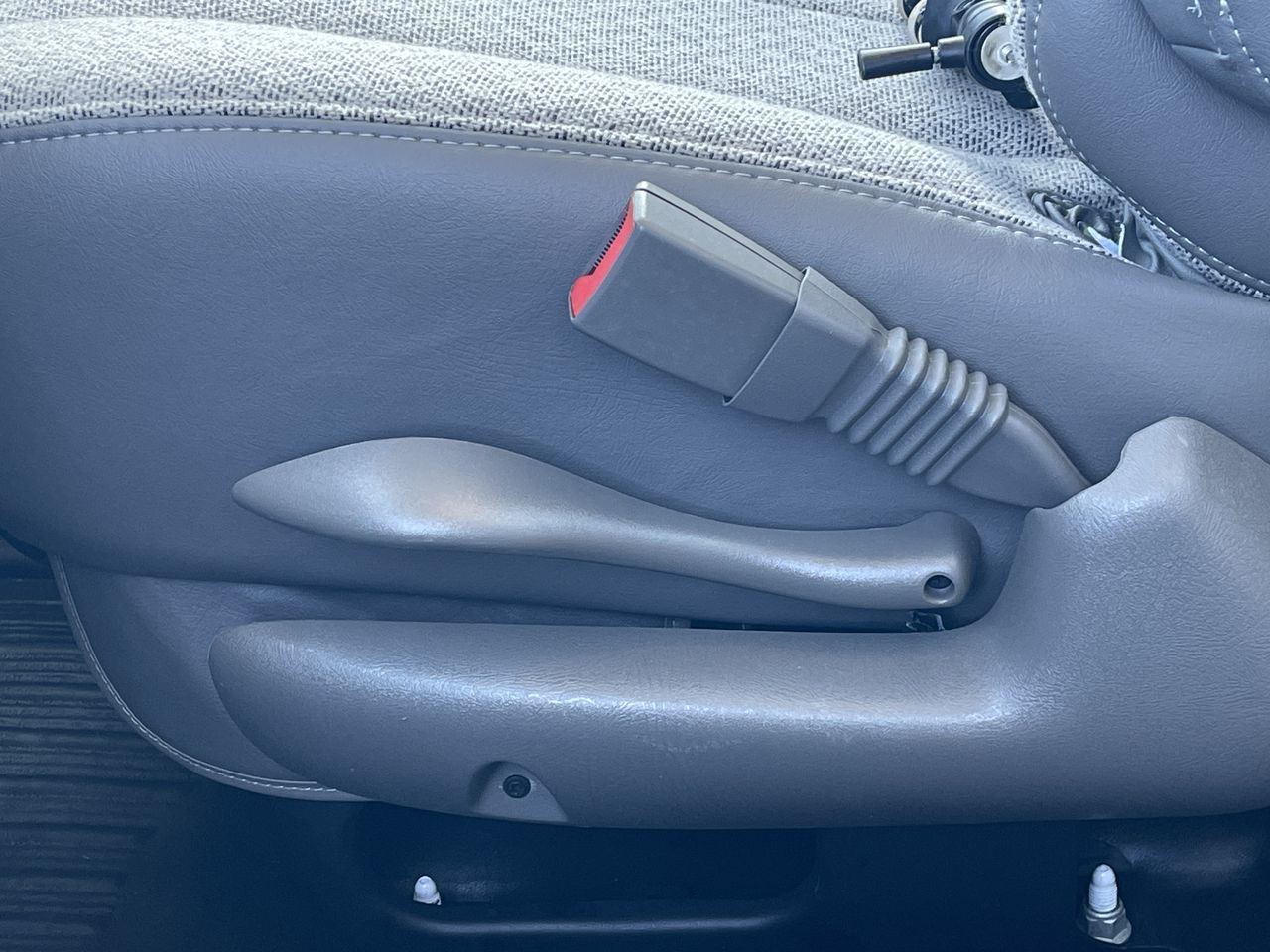 GMC Savana Cutaway 3500  2025 à Saint-Léonard, Québec