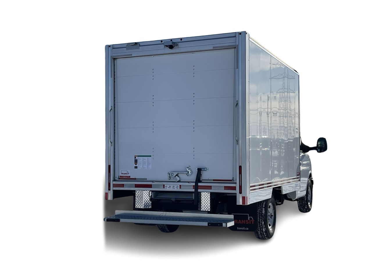 GMC Savana Cutaway 3500  2025 à Saint-Léonard, Québec