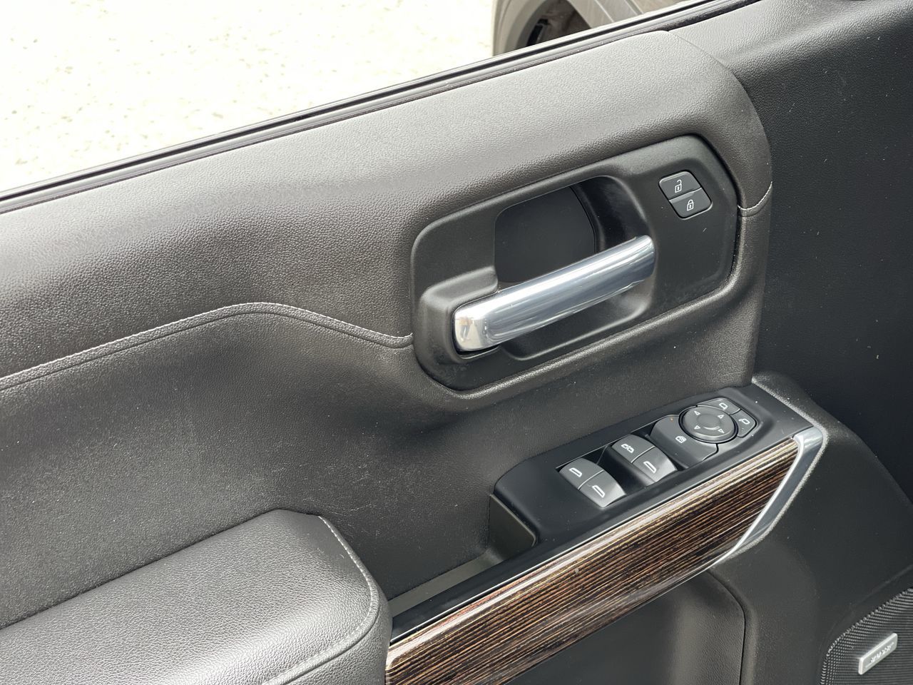 2022 GMC SIERRA 1500 LIMITED in Saint-Leonard, Quebec
