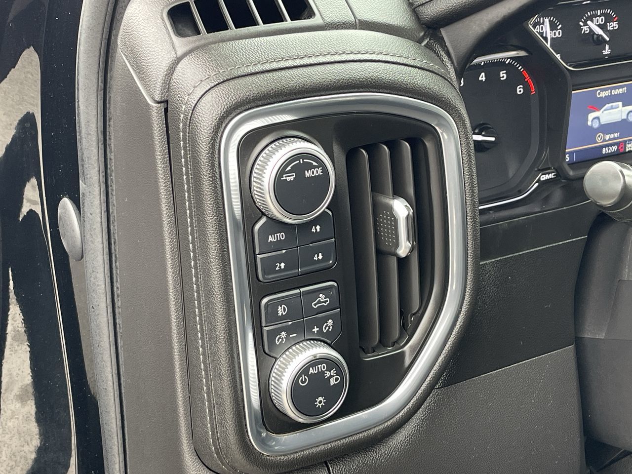 2021 GMC Sierra 1500 in Saint-Leonard, Quebec
