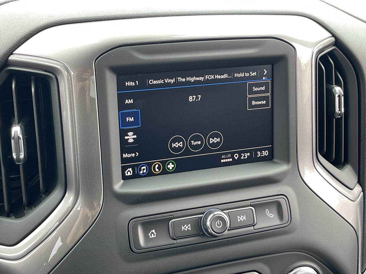 2024 GMC Sierra 1500 in Saint-Leonard, Quebec