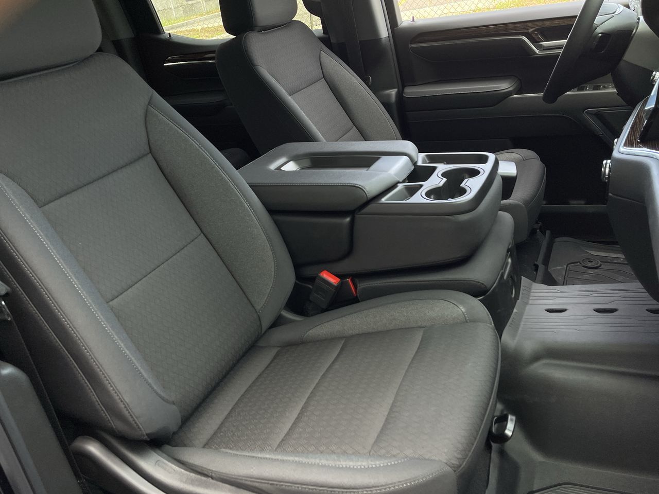 2025 GMC Sierra 1500 in Saint-Leonard, Quebec