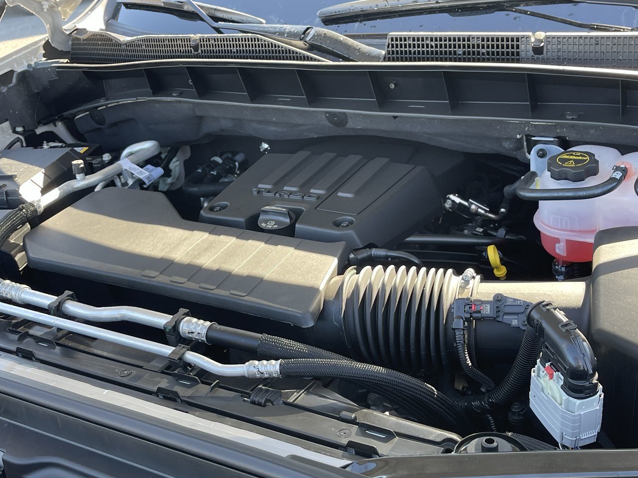 2026 GMC Sierra 1500 in Saint-Leonard, Quebec