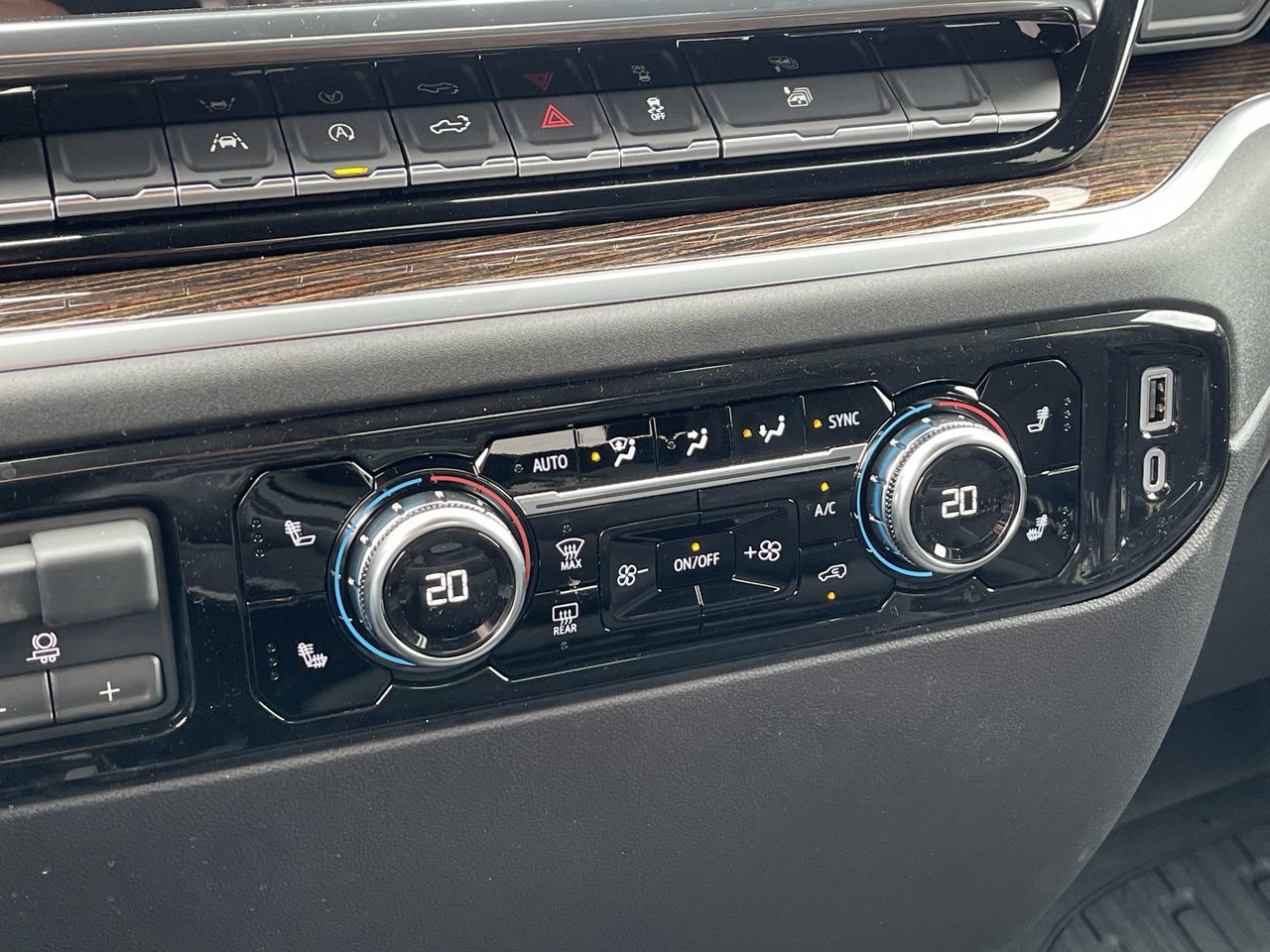 GMC Sierra 1500  2026 à Saint-Léonard, Québec