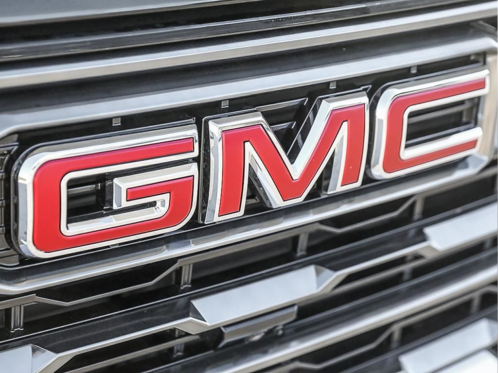 2025 GMC Sierra 2500 HD in Saint-Leonard, Quebec