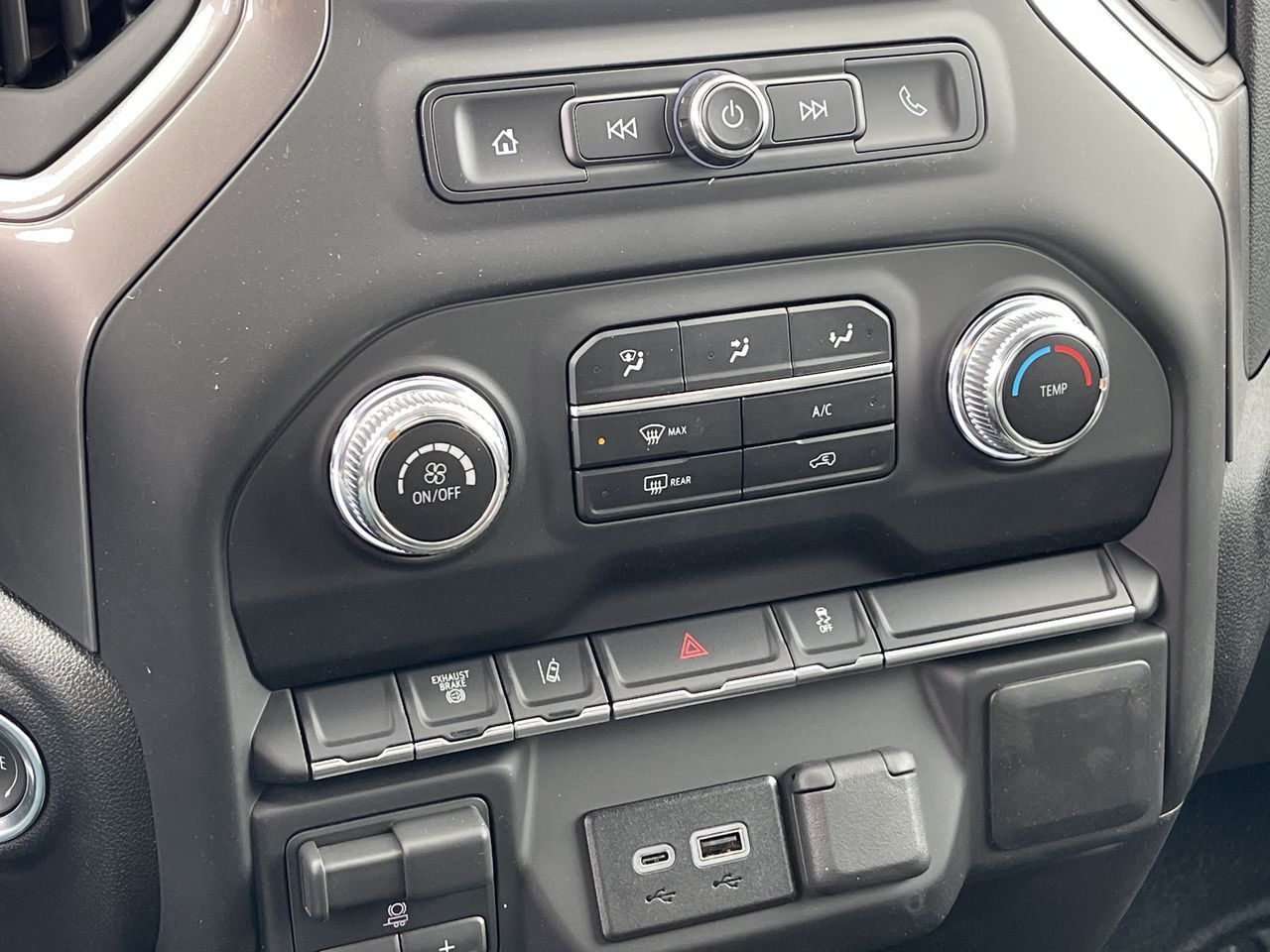 2026 GMC Sierra 2500 HD in Saint-Leonard, Quebec