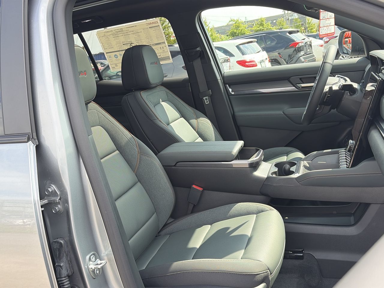 2027 GMC Terrain in Saint-Leonard, Quebec