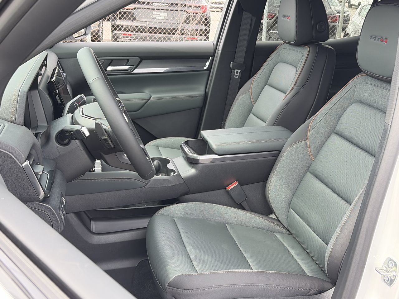 2027 GMC Terrain in Saint-Leonard, Quebec