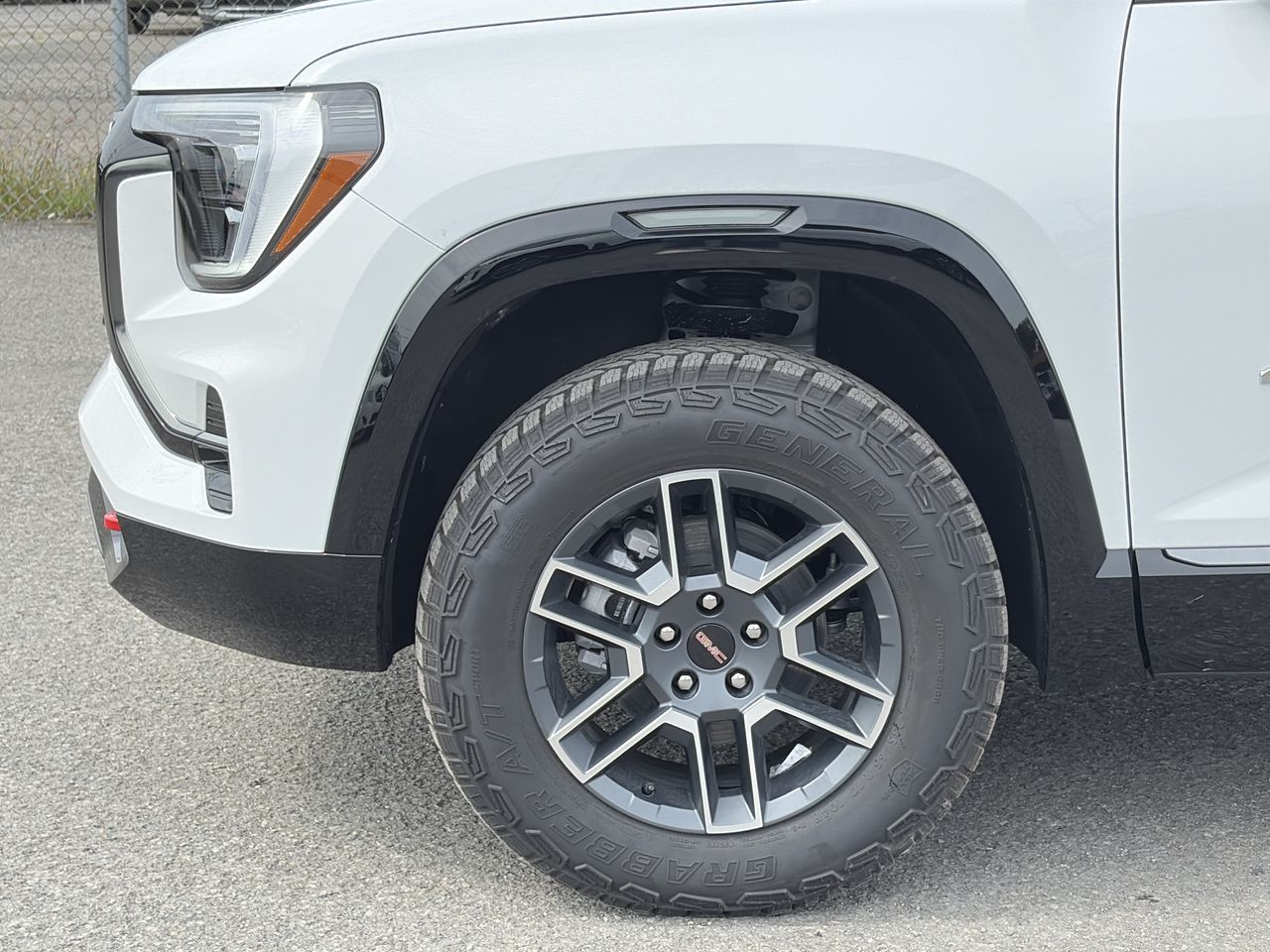 2027 GMC Terrain in Saint-Leonard, Quebec
