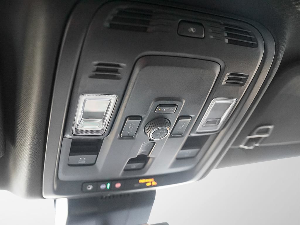 2025 GMC Yukon XL in Saint-Leonard, Quebec