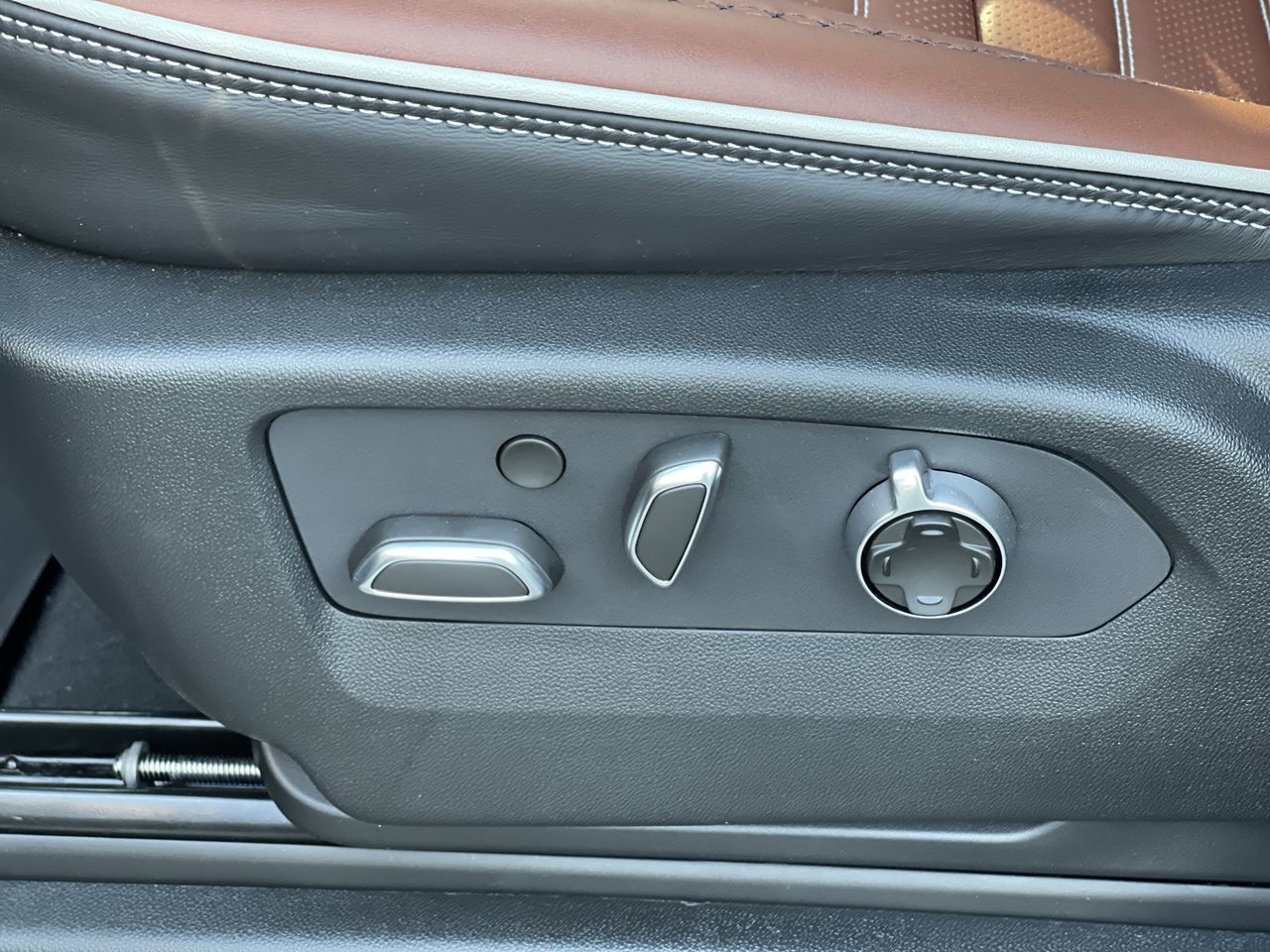 2024 GMC Yukon in Saint-Leonard, Quebec